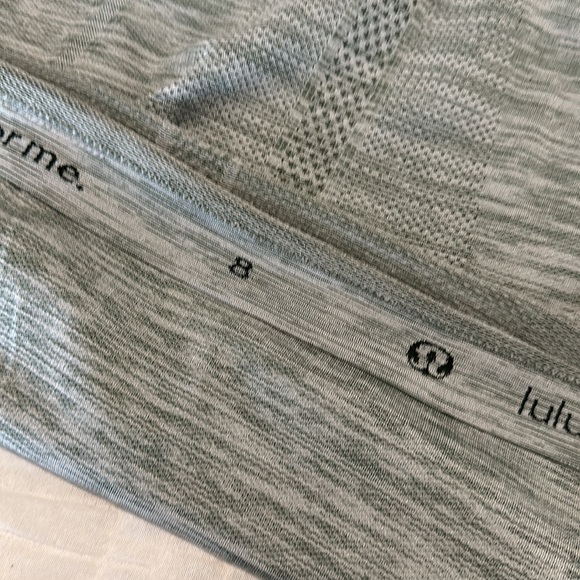 Lululemon Swiftley Tech Tank - Picture 4 of 5